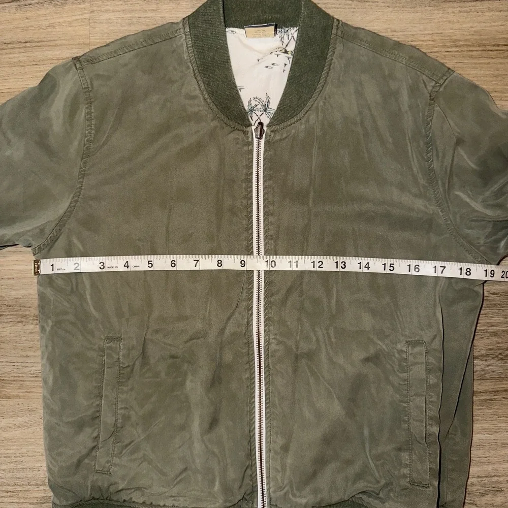 Faherty Reversible Bomber Jacket Olive Palm Print Women's s Medium‎